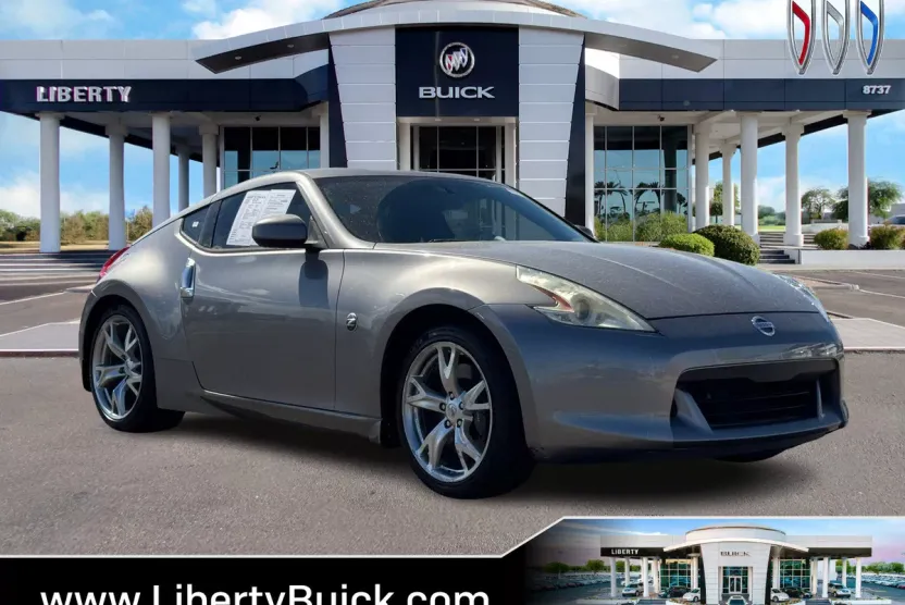 2010 Nissan 370Z Touring photo 1