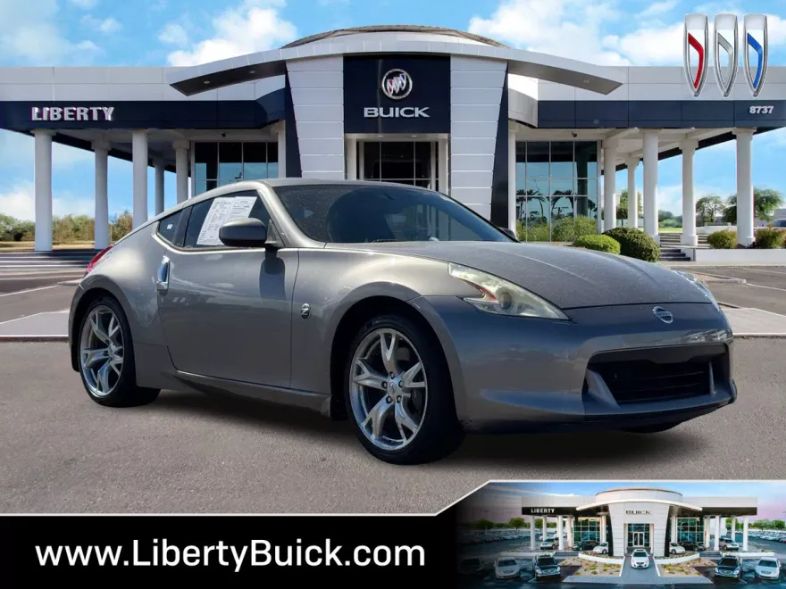 2010 Nissan 370Z Touring photo 1