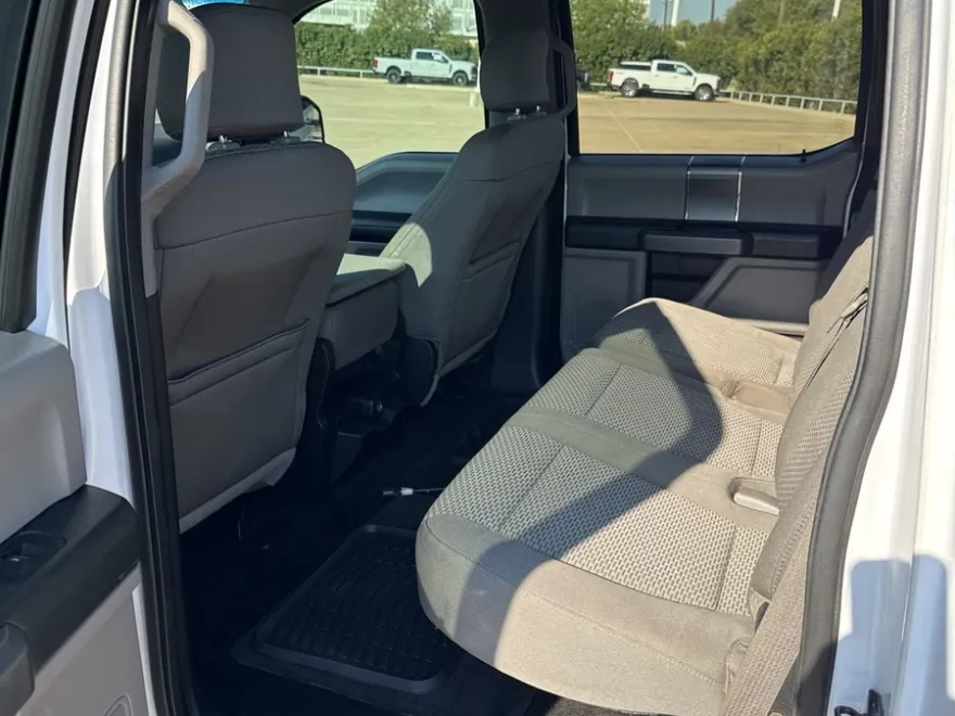 2015 Ford F-150 XLT photo 1