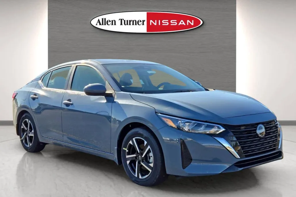 2025 Nissan Sentra SV photo 1