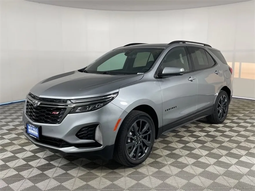 2023 Chevrolet Equinox RS photo 1