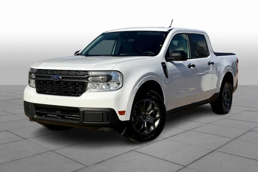 2024 Ford Maverick XLT photo 1