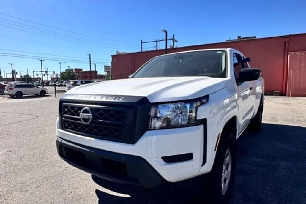 2022 Nissan Frontier S photo 1