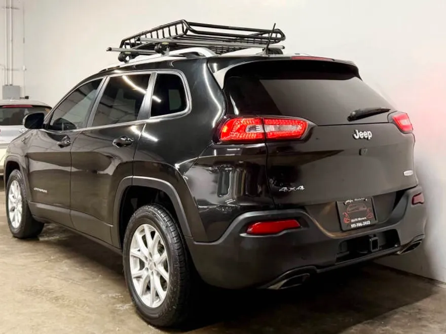 2015 Jeep Cherokee Latitude photo 1