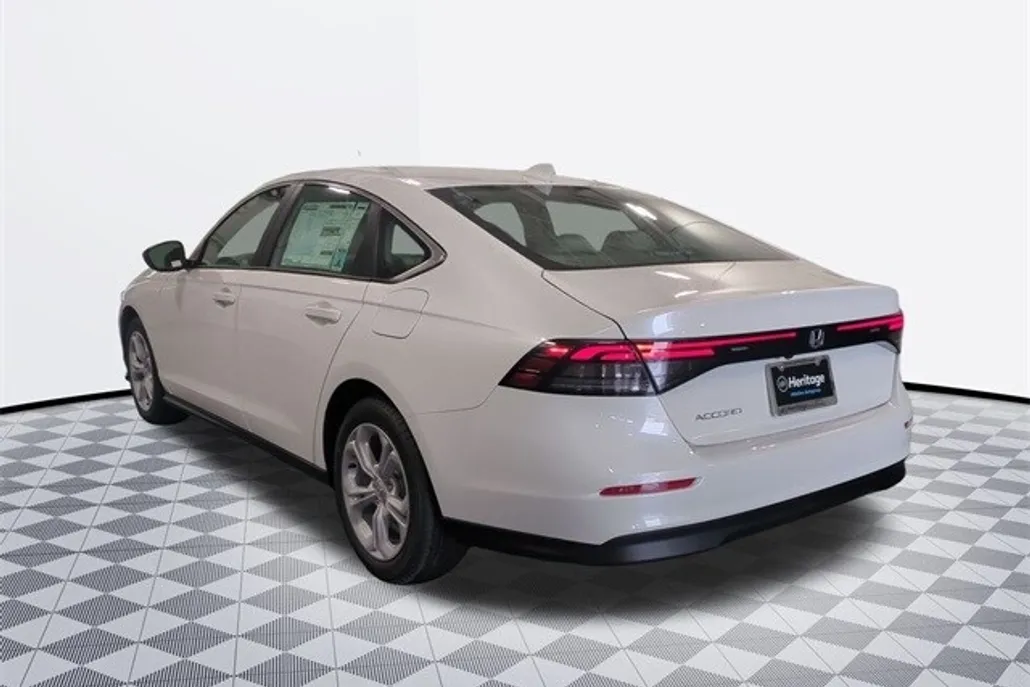 2025 Honda Accord LX photo 1