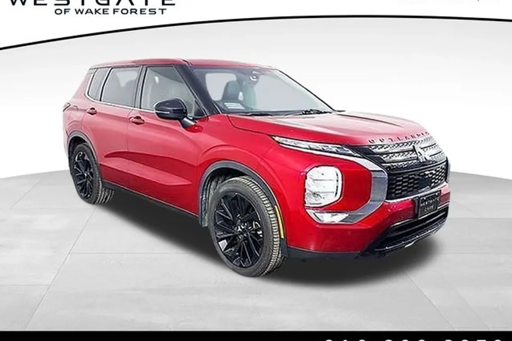 2022 Mitsubishi Outlander SE photo 1