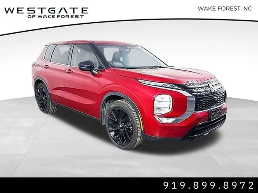 2022 Mitsubishi Outlander SE photo 1