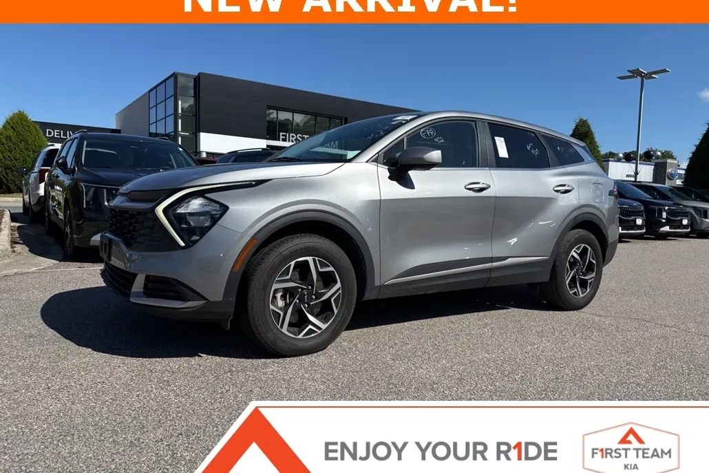2023 Kia Sportage LX photo 1