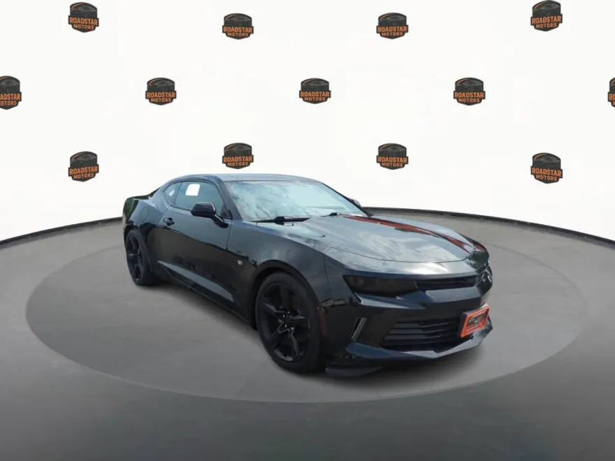 2016 Chevrolet Camaro 2LT photo 1