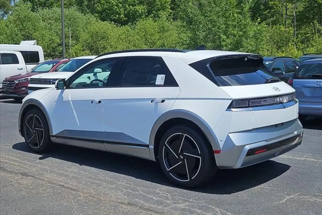 2025 Hyundai Ioniq 5 Limited photo 1