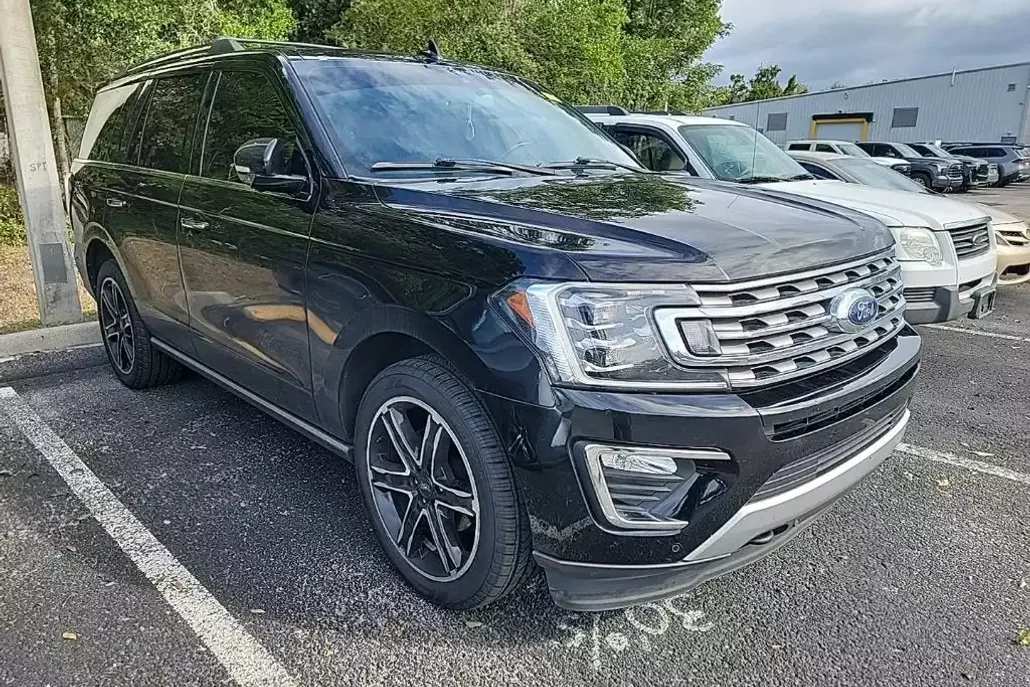2021 Ford Expedition Limited photo 1