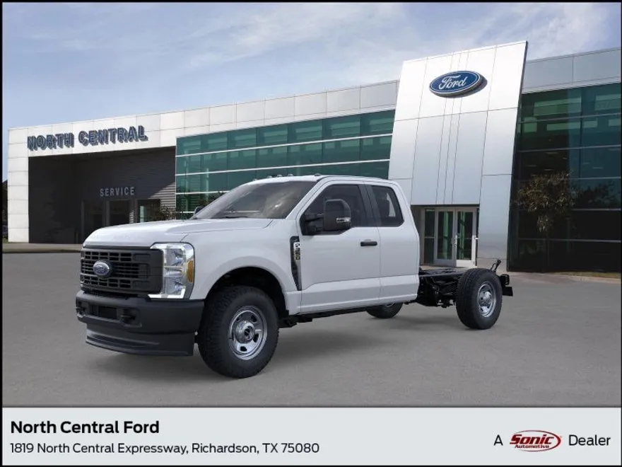 2025 Ford F-350 XL photo 1