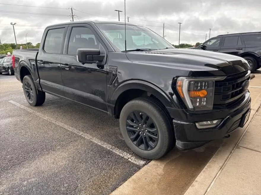 2022 Ford F-150 XLT photo 1