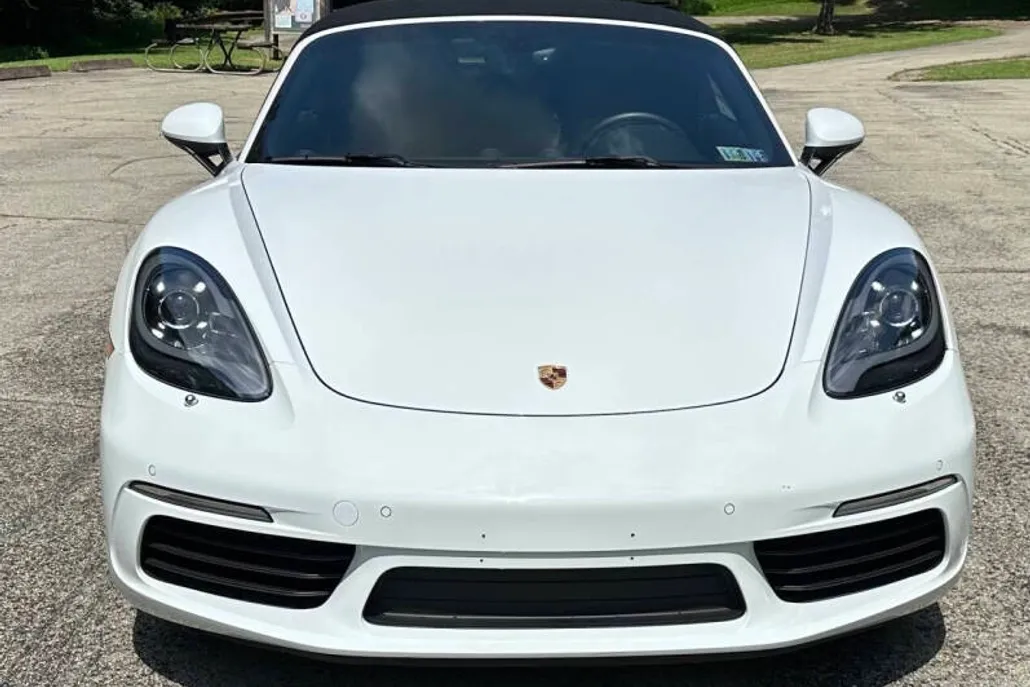 2018 Porsche Boxster photo 1