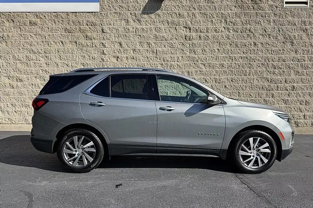 2023 Chevrolet Equinox Premier photo 1