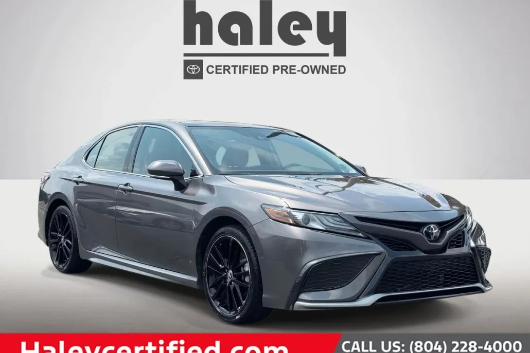 2023 Toyota Camry XSE photo 1