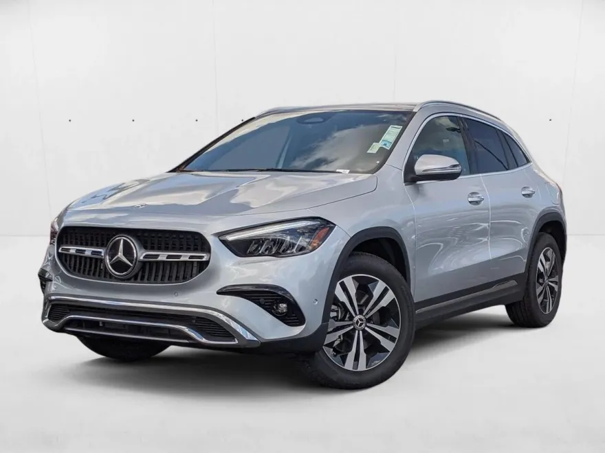 2026 Mercedes Benz GLA 250 4MATIC photo 1