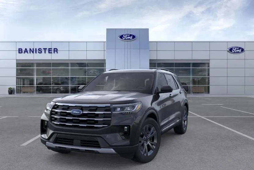 2025 Ford Explorer photo 1