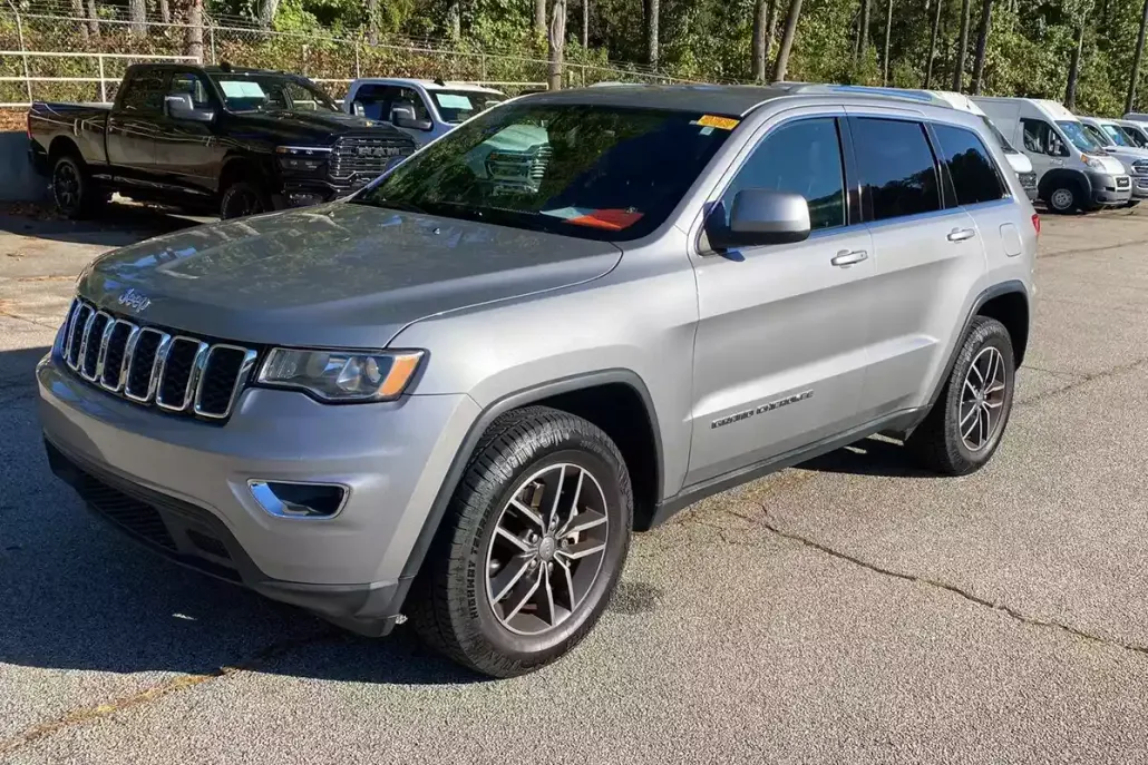2018 Jeep Grand Cherokee Laredo E photo 1