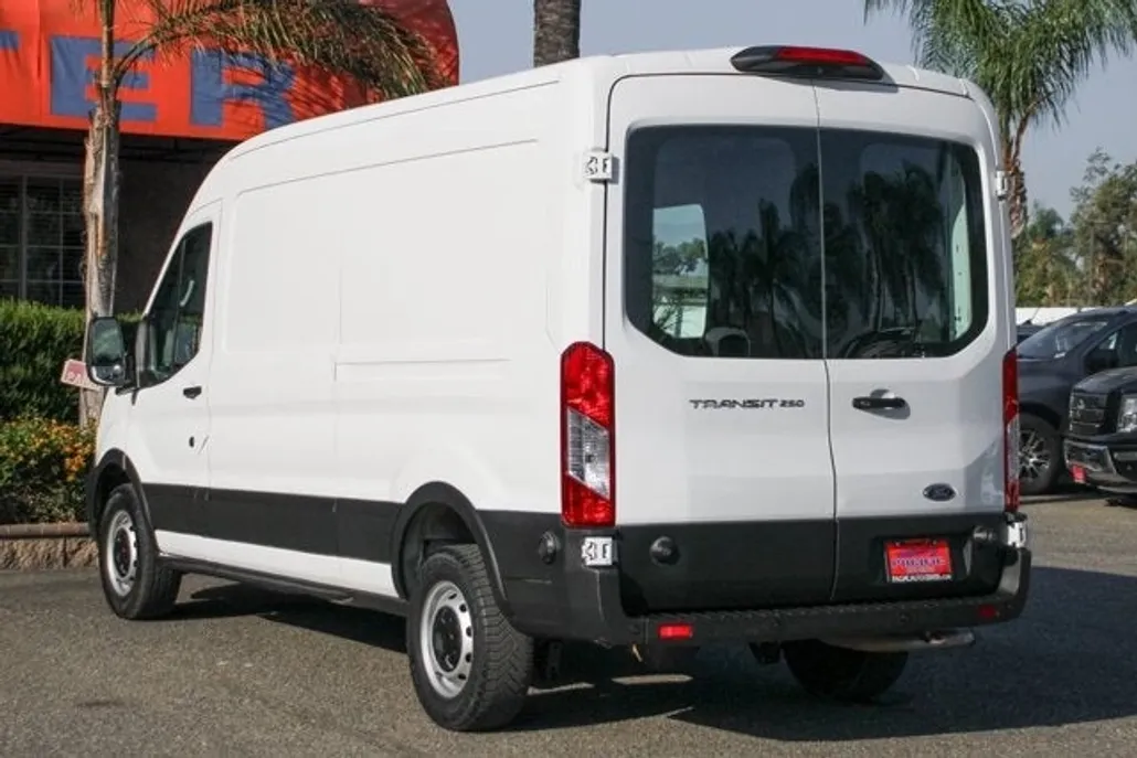 2020 Ford Transit photo 1
