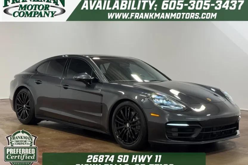 2021 Porsche Panamera 4 photo 1