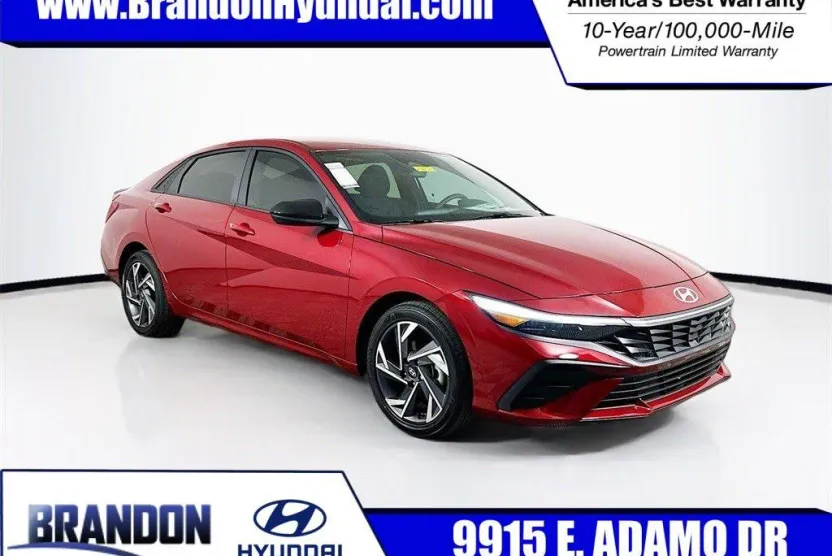 2025 Hyundai Elantra SEL Sport photo 1