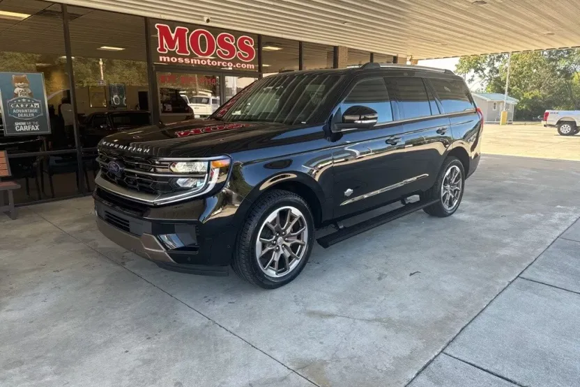 2025 Ford Expedition King Ranch photo 1