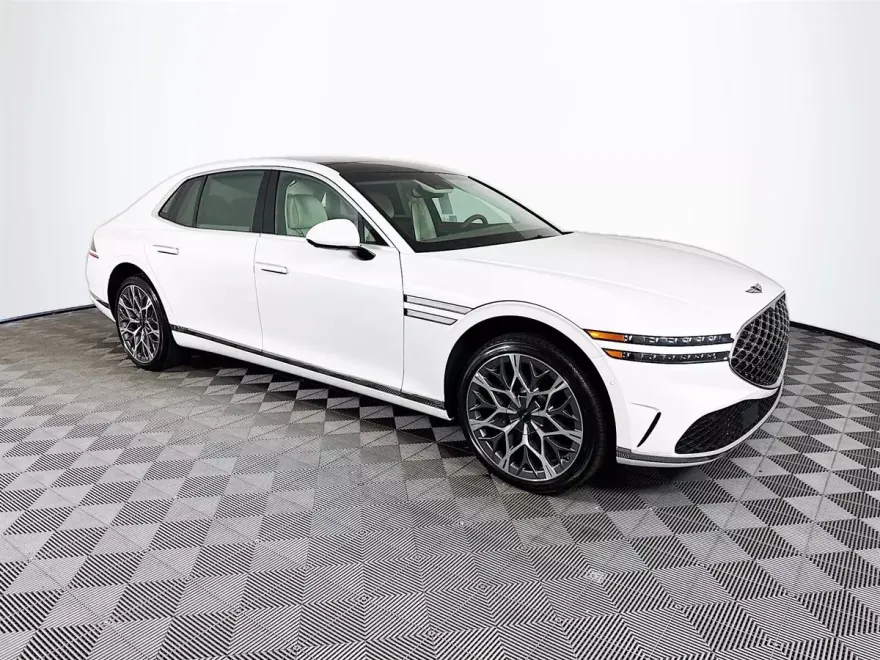 2025 Genesis G90 3.5T E-Supercharger photo 1