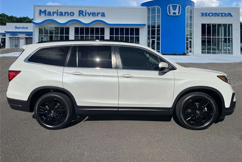 2022 Honda Pilot SE photo 1