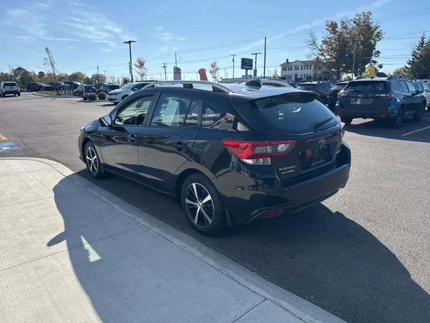 2020 Subaru Impreza Premium photo 1