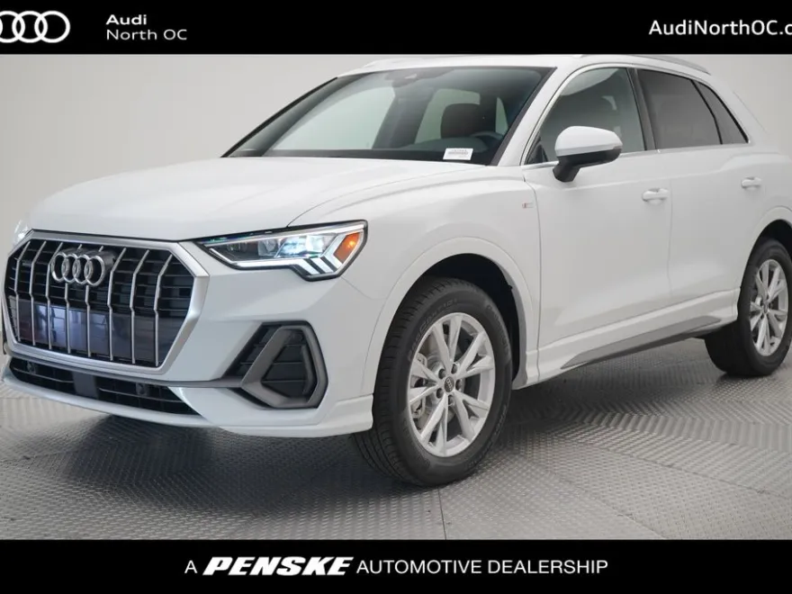 2025 Audi Q3 45 TFSI S line Premium Plus photo 1