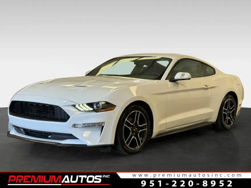 2020 Ford Mustang photo 1