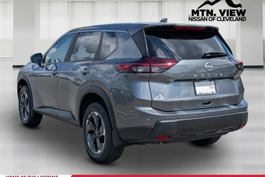 2025 Nissan Rogue SV photo 1