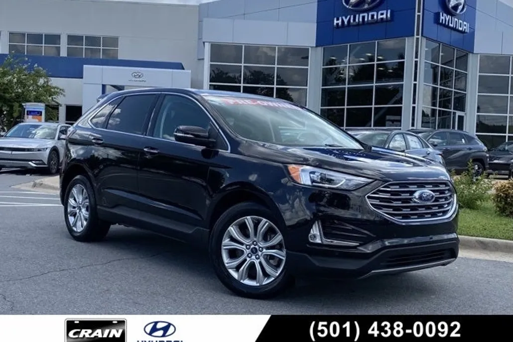 2022 Ford Edge Titanium photo 1