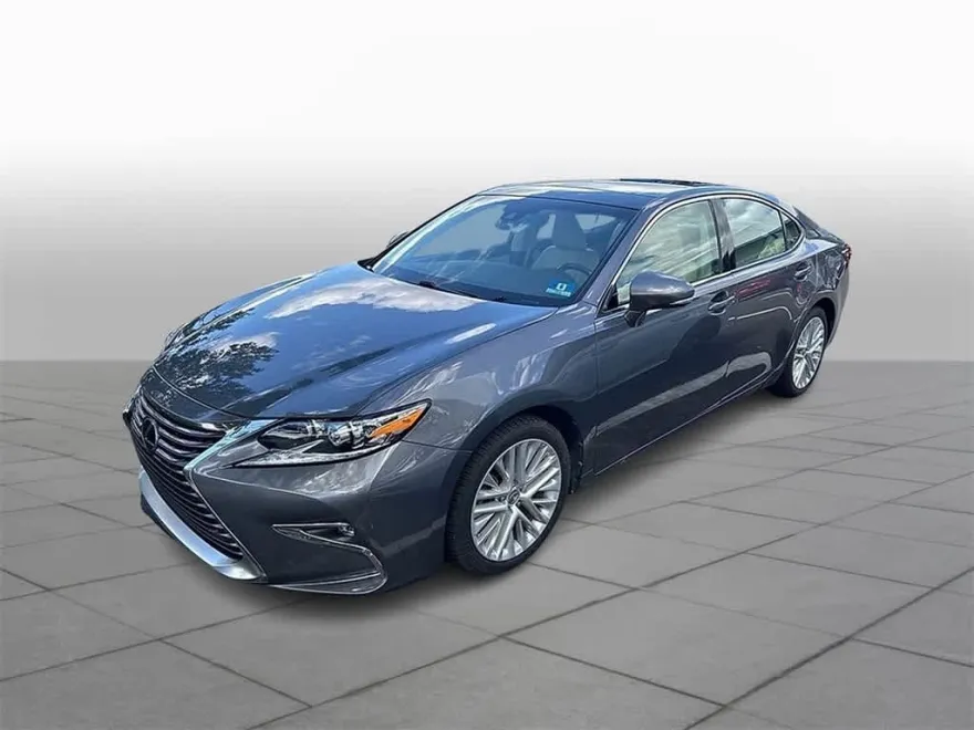 2016 Lexus ES 350 photo 1
