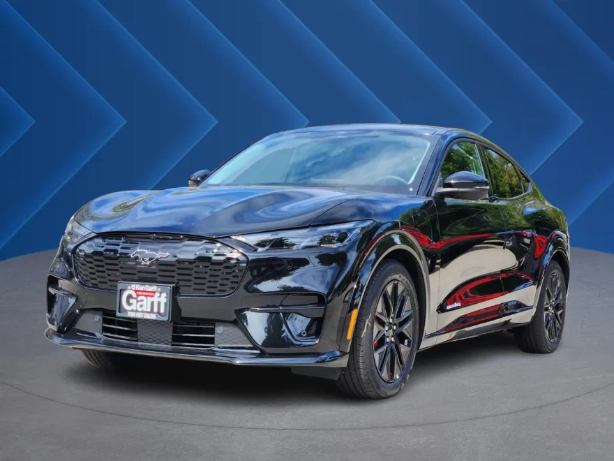 2025 Ford Mustang Mach-E Premium photo 1