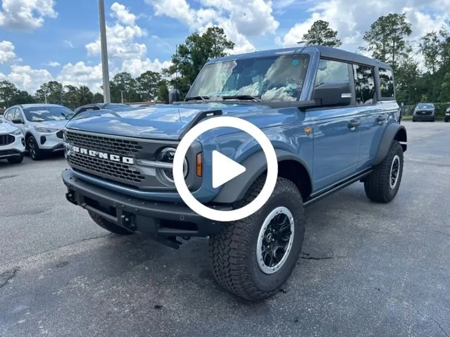 2025 Ford Bronco Badlands photo 1