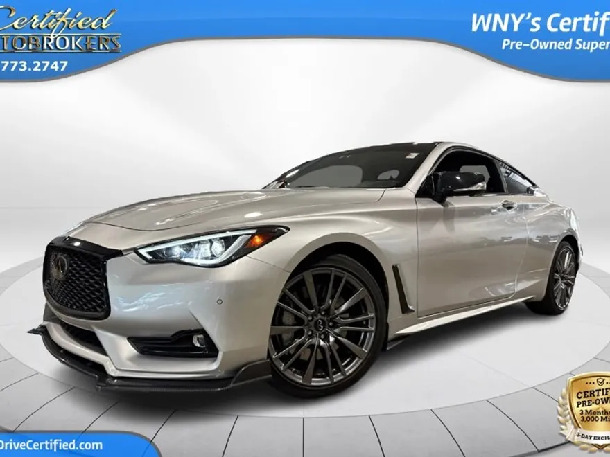 2017 Infiniti Q60 Sport photo 1