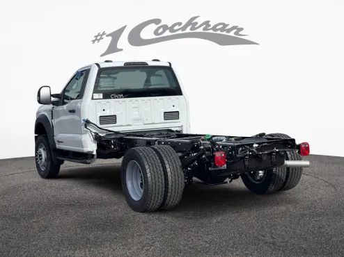 2024 Ford F-600 photo 4
