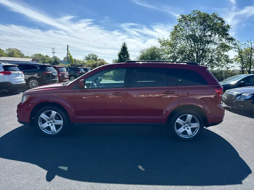 2012 Dodge Journey SXT photo 1