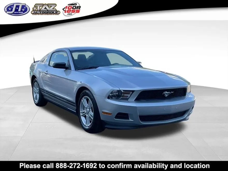2012 Ford Mustang V6 photo 1