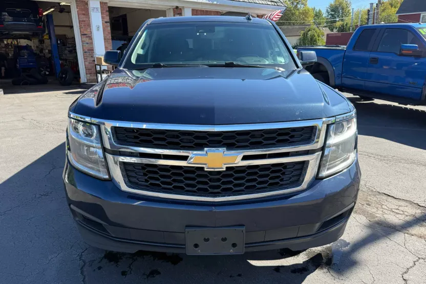 2018 Chevrolet Tahoe LS photo 1
