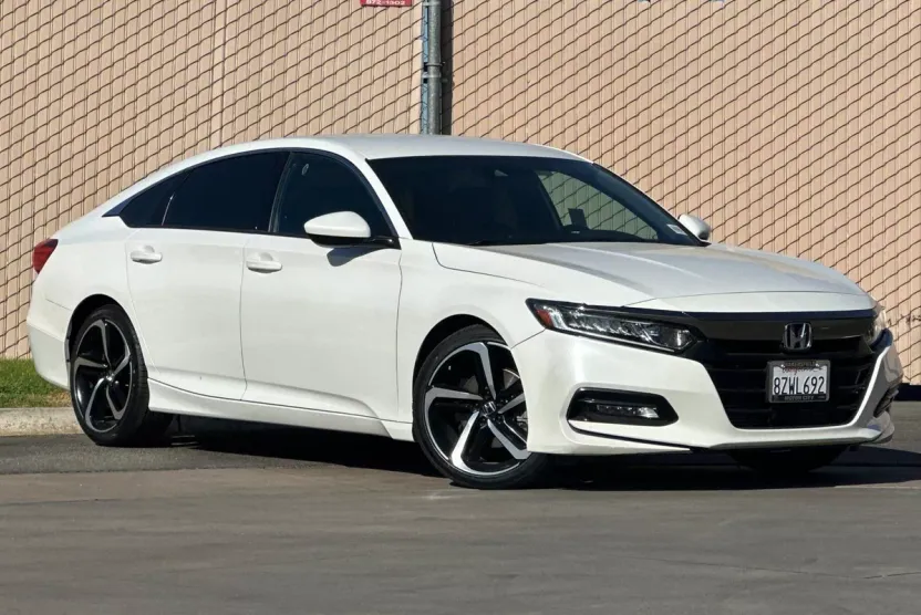 2018 Honda Accord Sport 1.5T photo 1