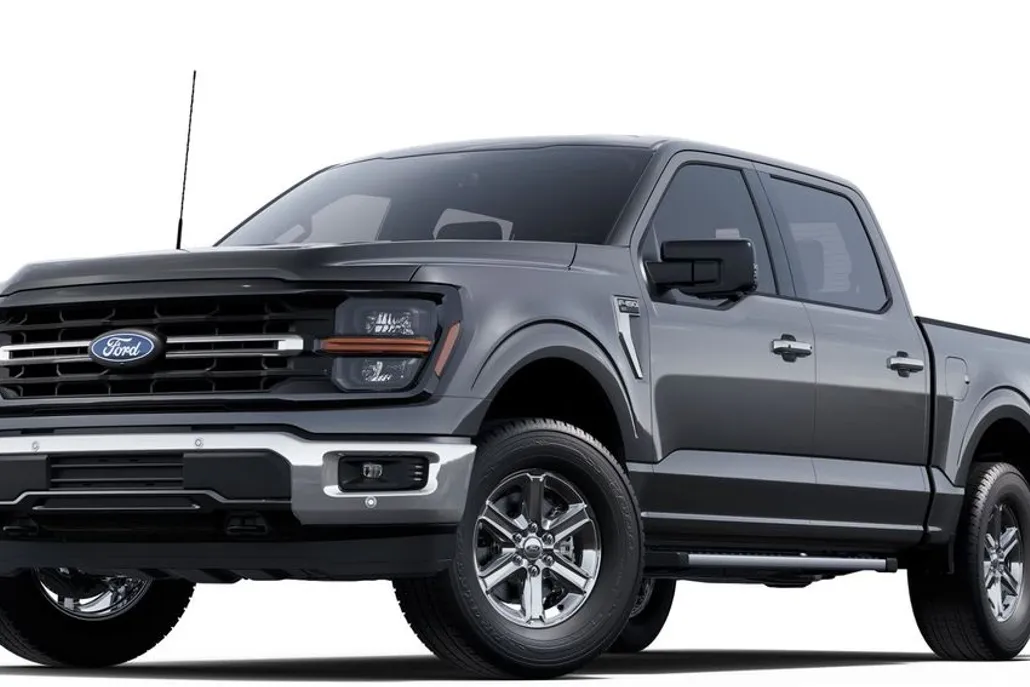 2025 Ford F-150 XLT photo 1