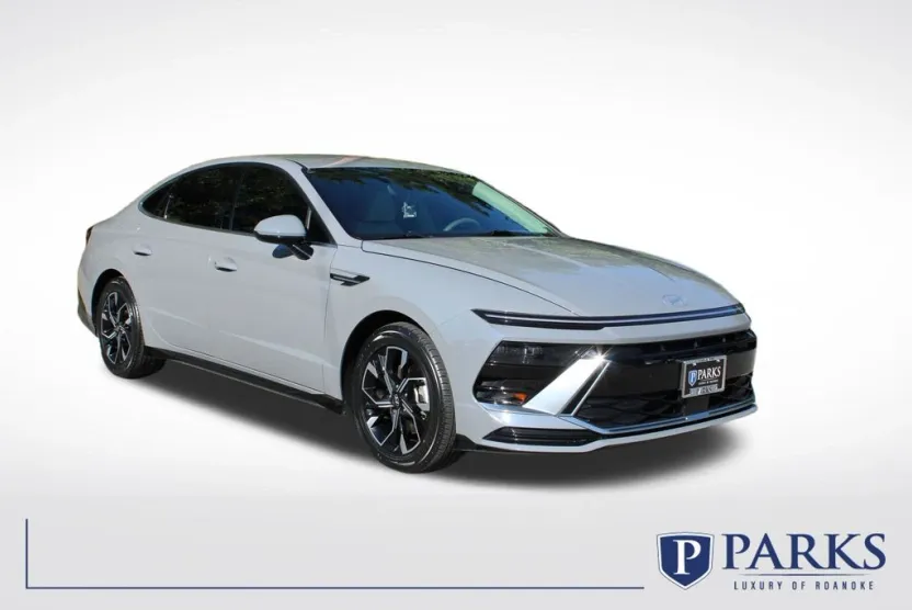 2024 Hyundai Sonata SEL photo 1
