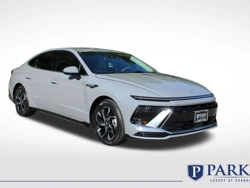 2024 Hyundai Sonata SEL photo 1