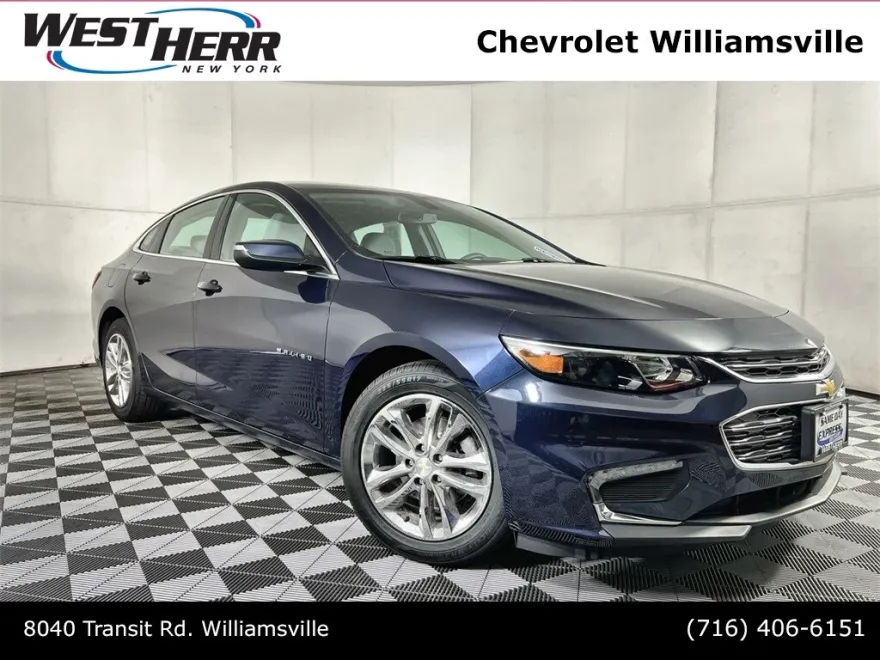 2017 Chevrolet Malibu 1LT photo 1