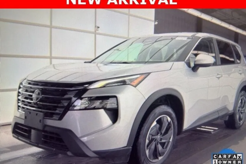 2024 Nissan Rogue SV photo 1
