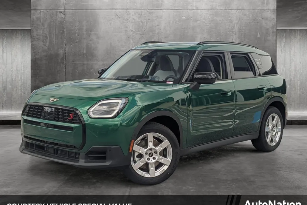 2025 Mini Countryman ALL4 S photo 1