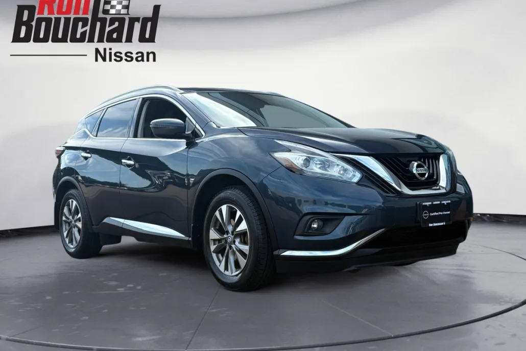 2015 Nissan Murano SV photo 1